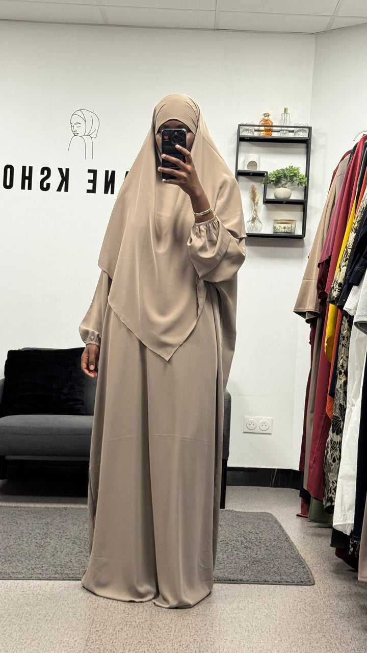 Robe & khimar en soie