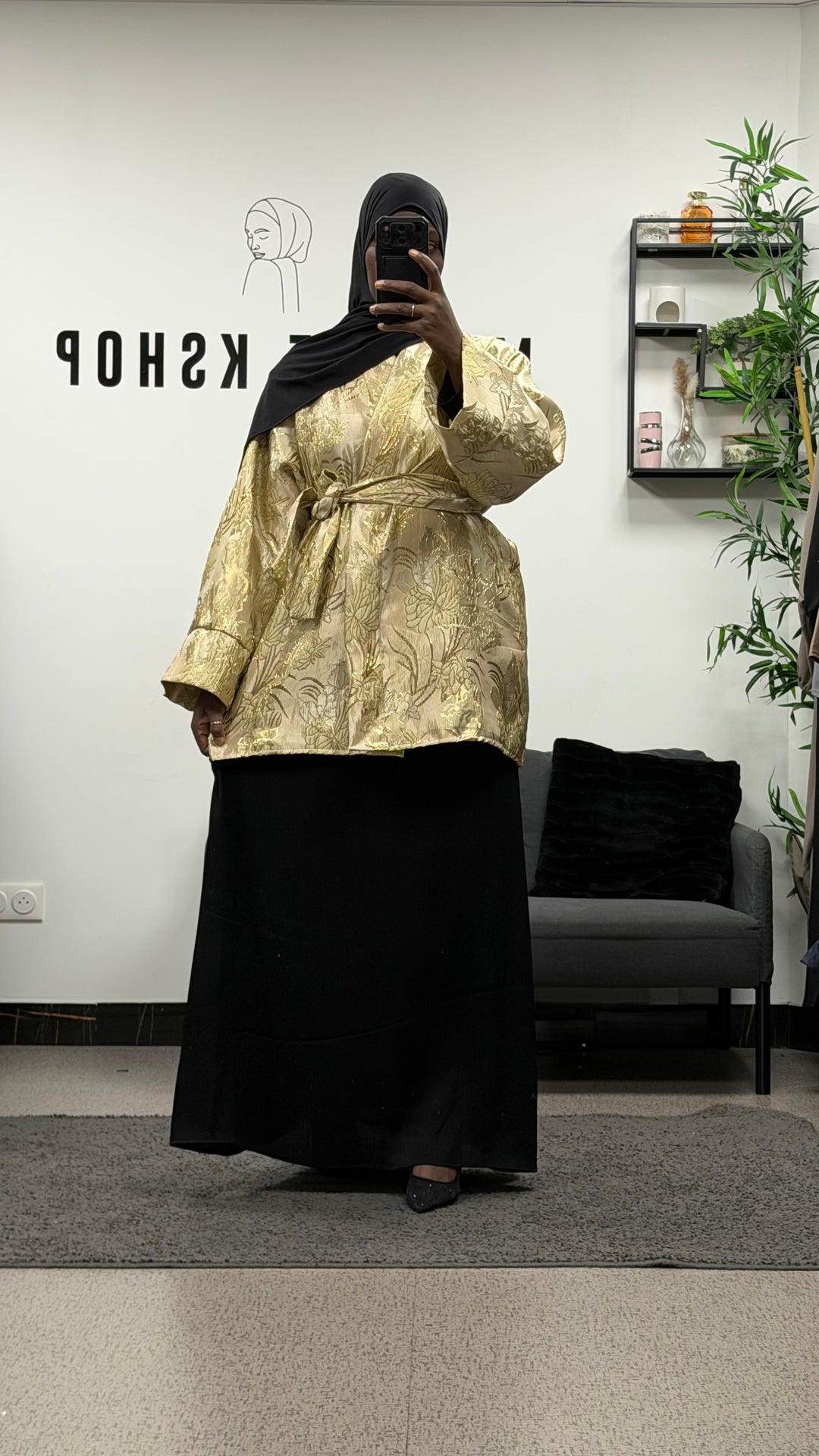 Kimono court brocard