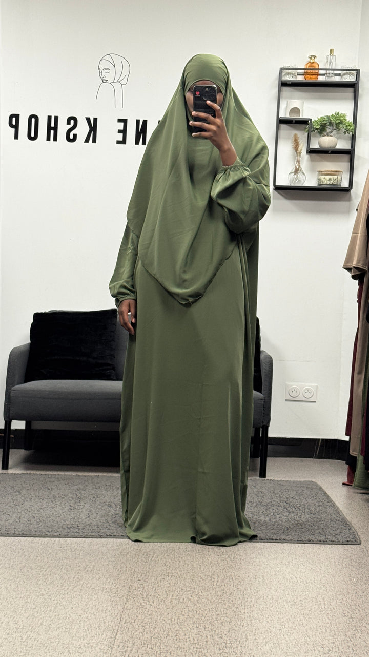 Robe & khimar en soie