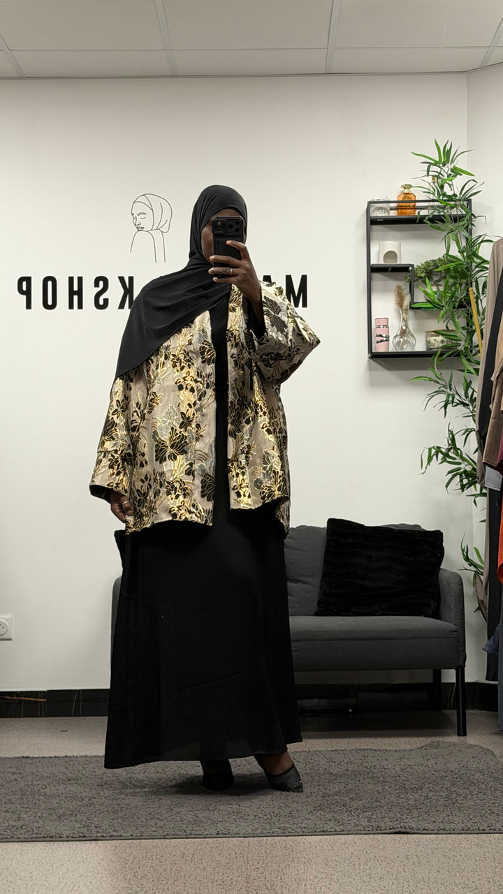 Kimono court brocard