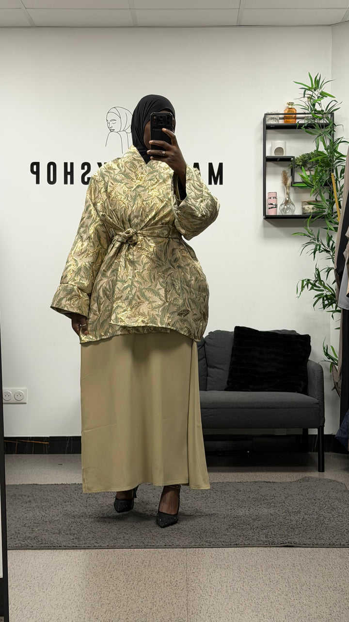 Kimono court brocard