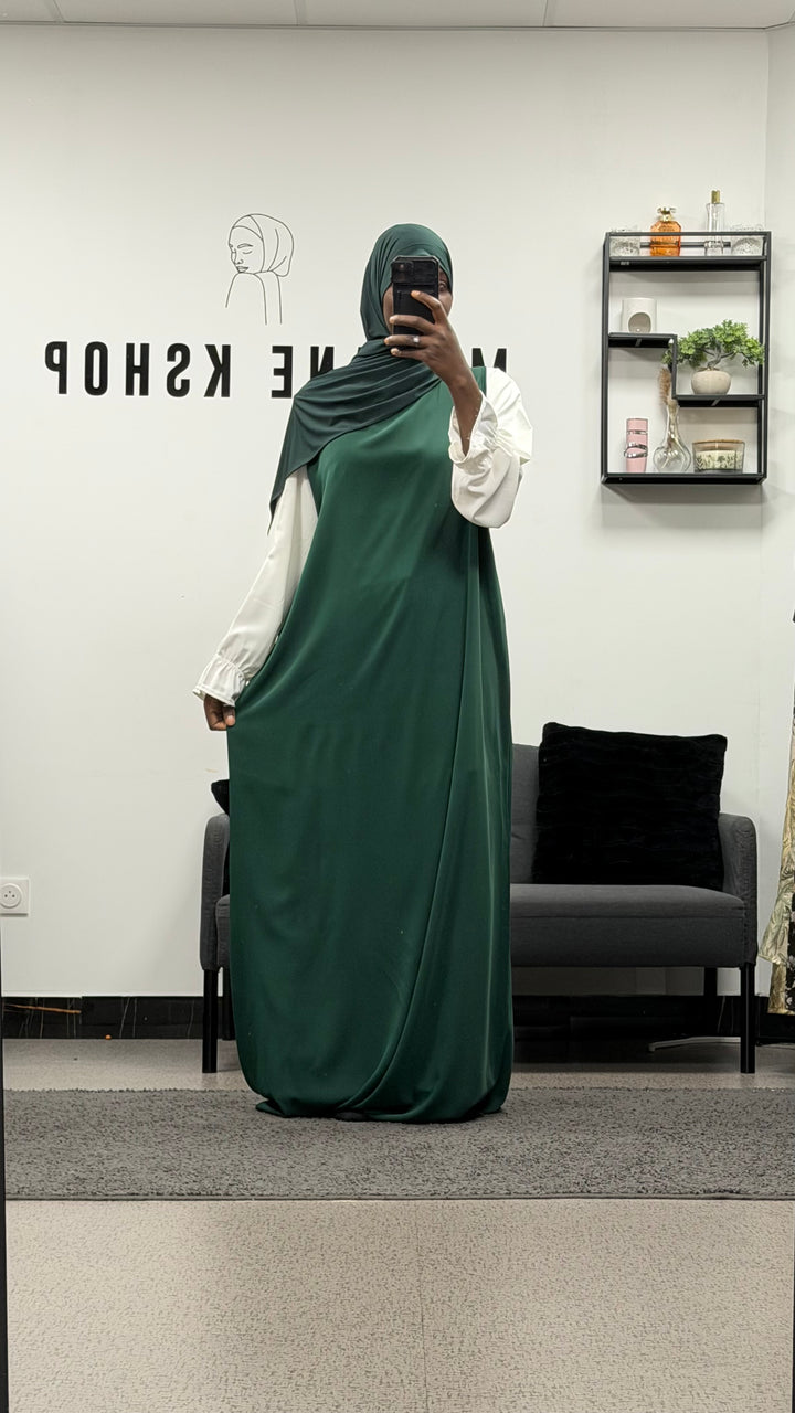 ROBE SANS MANCHES EN SOIE