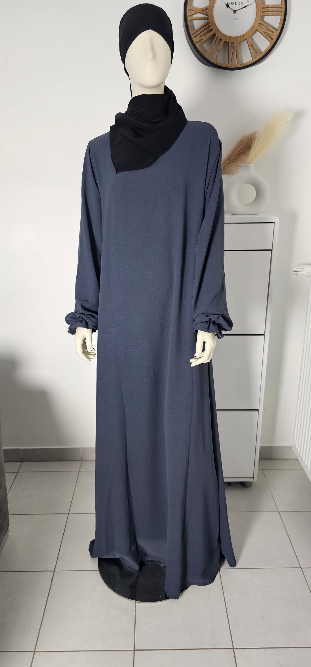 Long tulip sleeve dress