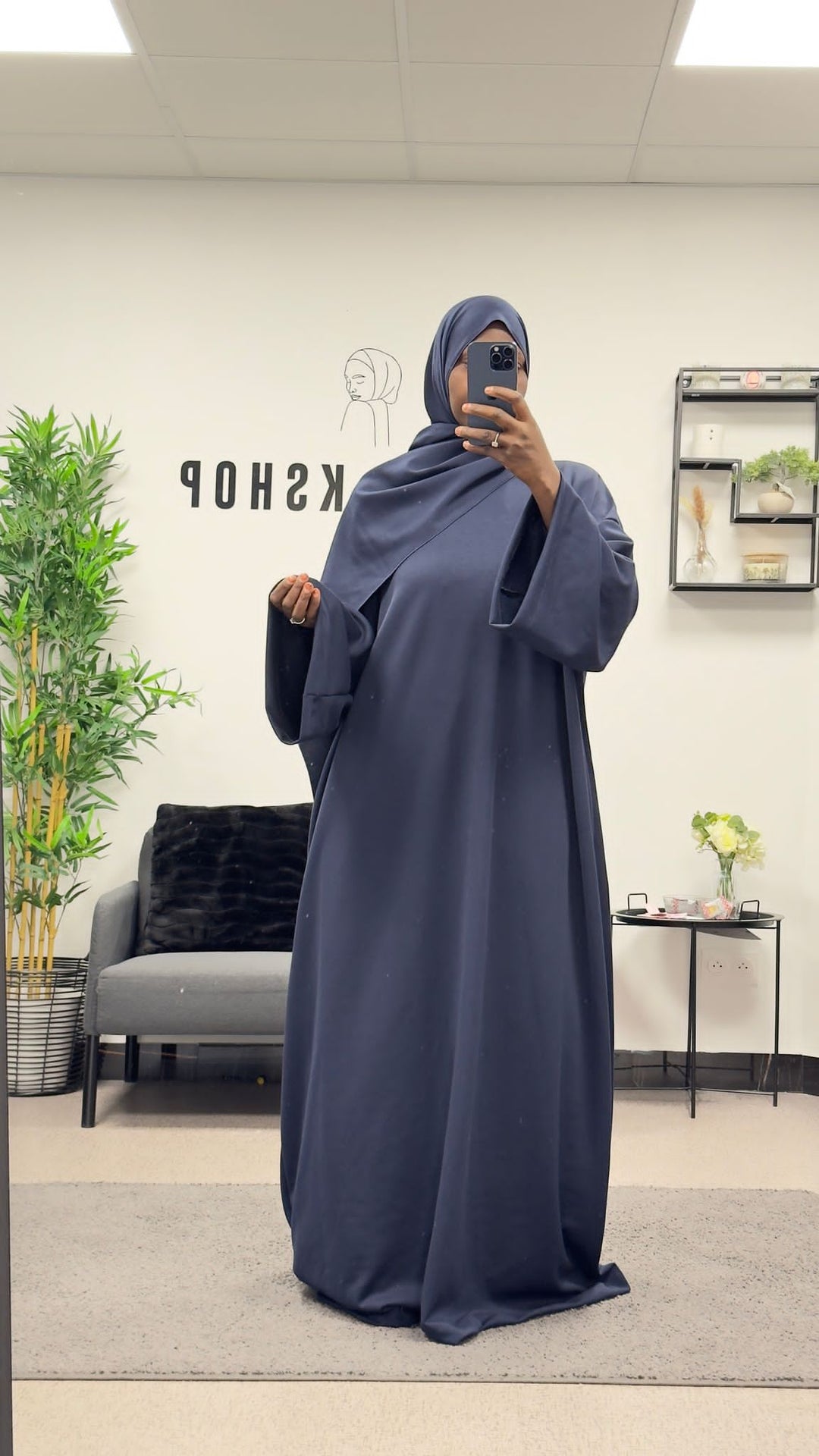 ROBE T-SHIRT & FOULARD