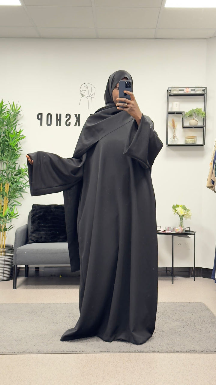 ROBE T-SHIRT & FOULARD